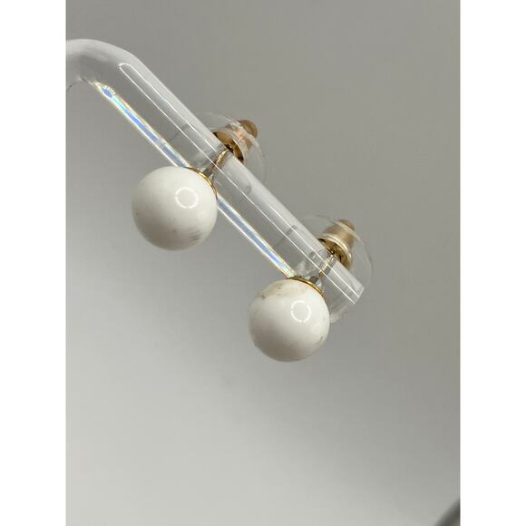 White Glass Round .75 Inch Stud Earrings! - Picture 7 of 8